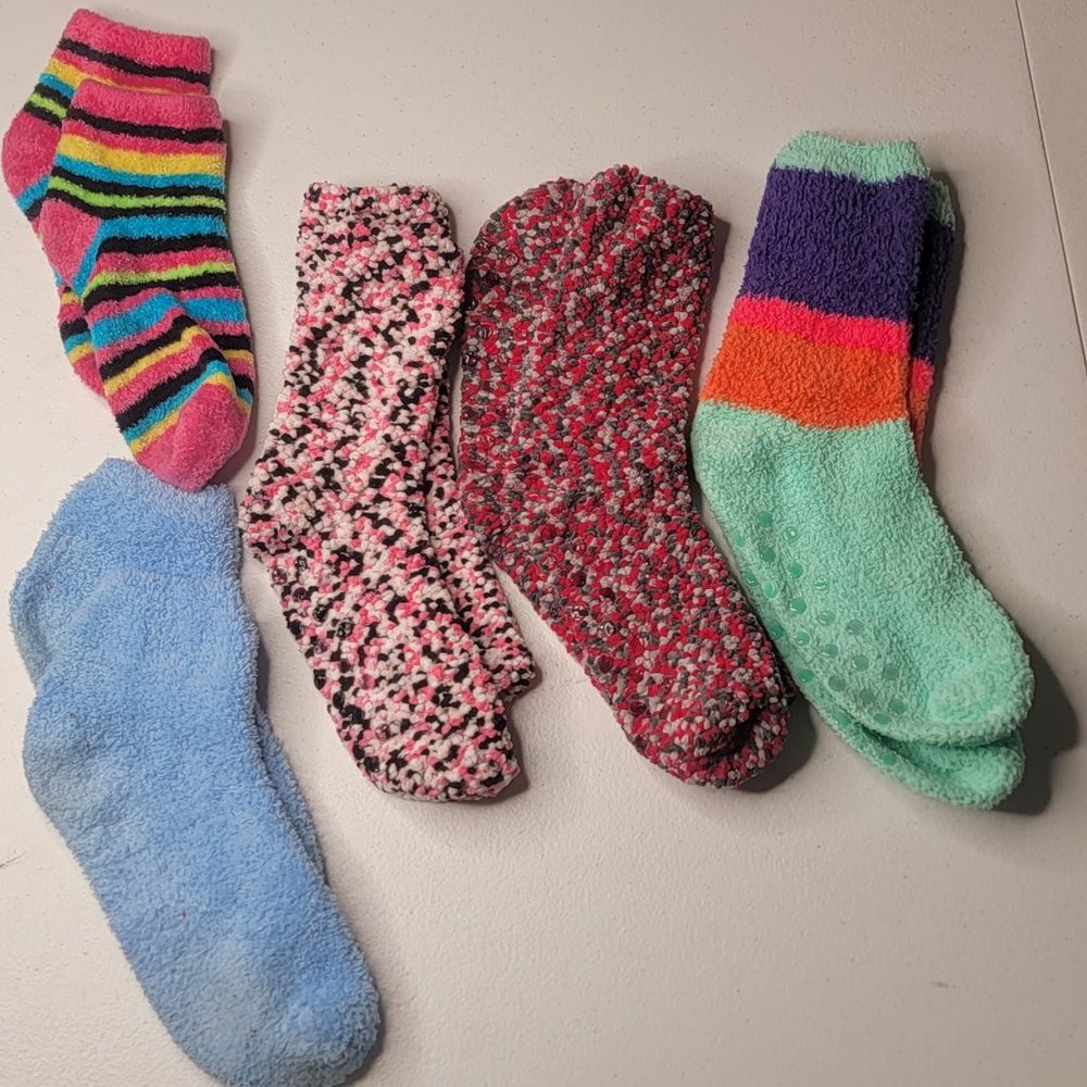 5 pairs fuzzy socks!